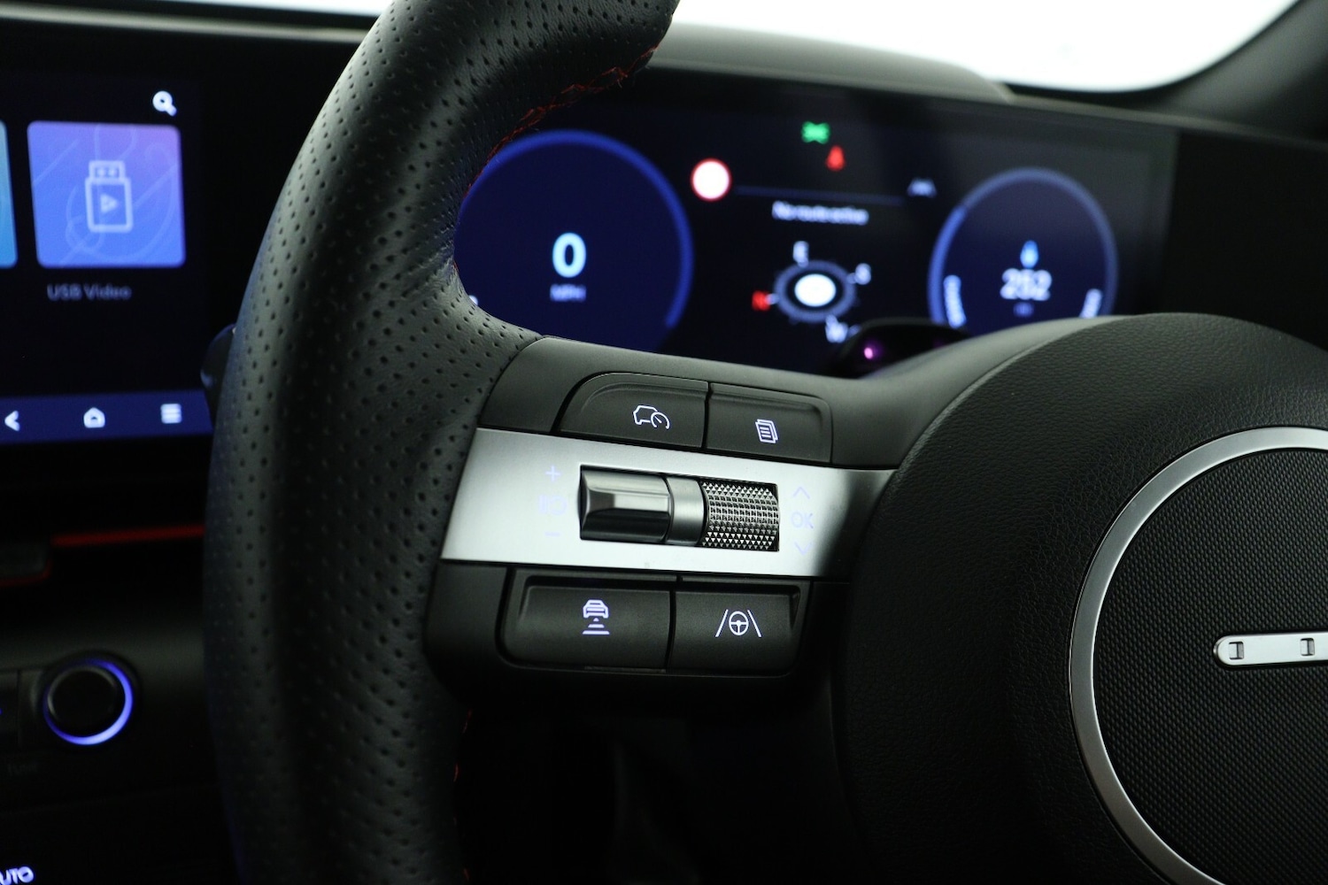 Used Hyundai KONA 2024 for sale - 77210093: Photo 23