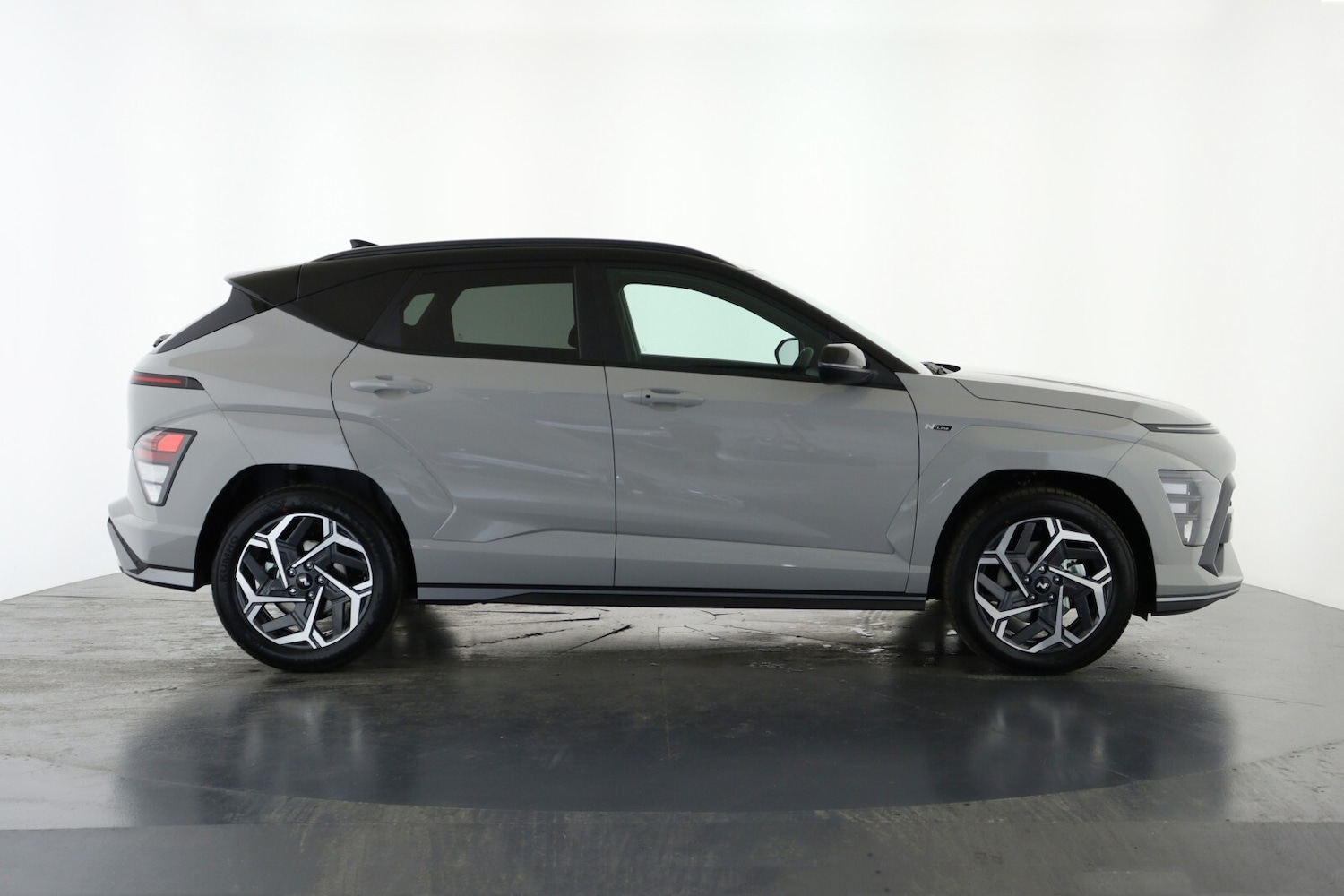 Used Hyundai KONA 2025 for sale - 76870016: Photo 4