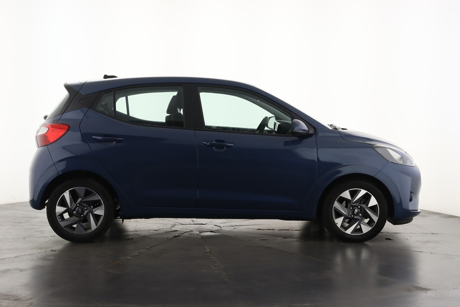 Used Hyundai i10 2024 for sale - 76873847: Photo 5