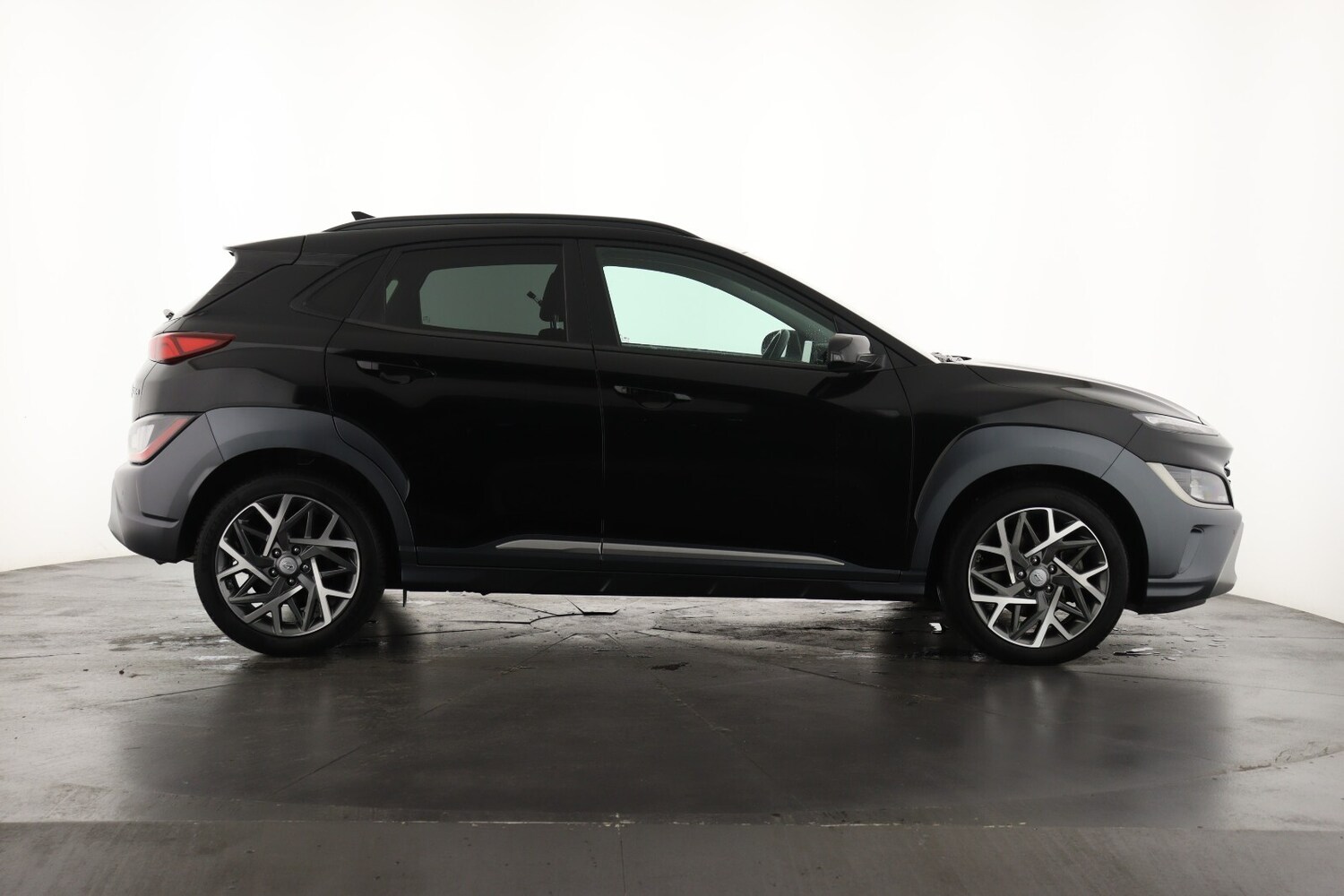 Used Hyundai KONA 2022 for sale - 76037639: Photo 5