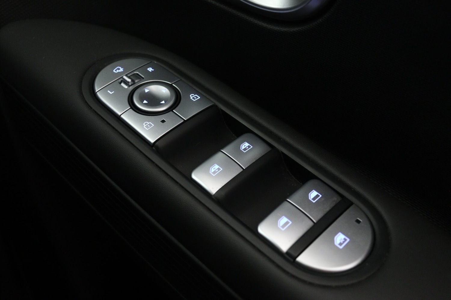 Used Hyundai IONIQ 5 2023 for sale - 76872945: Photo 30