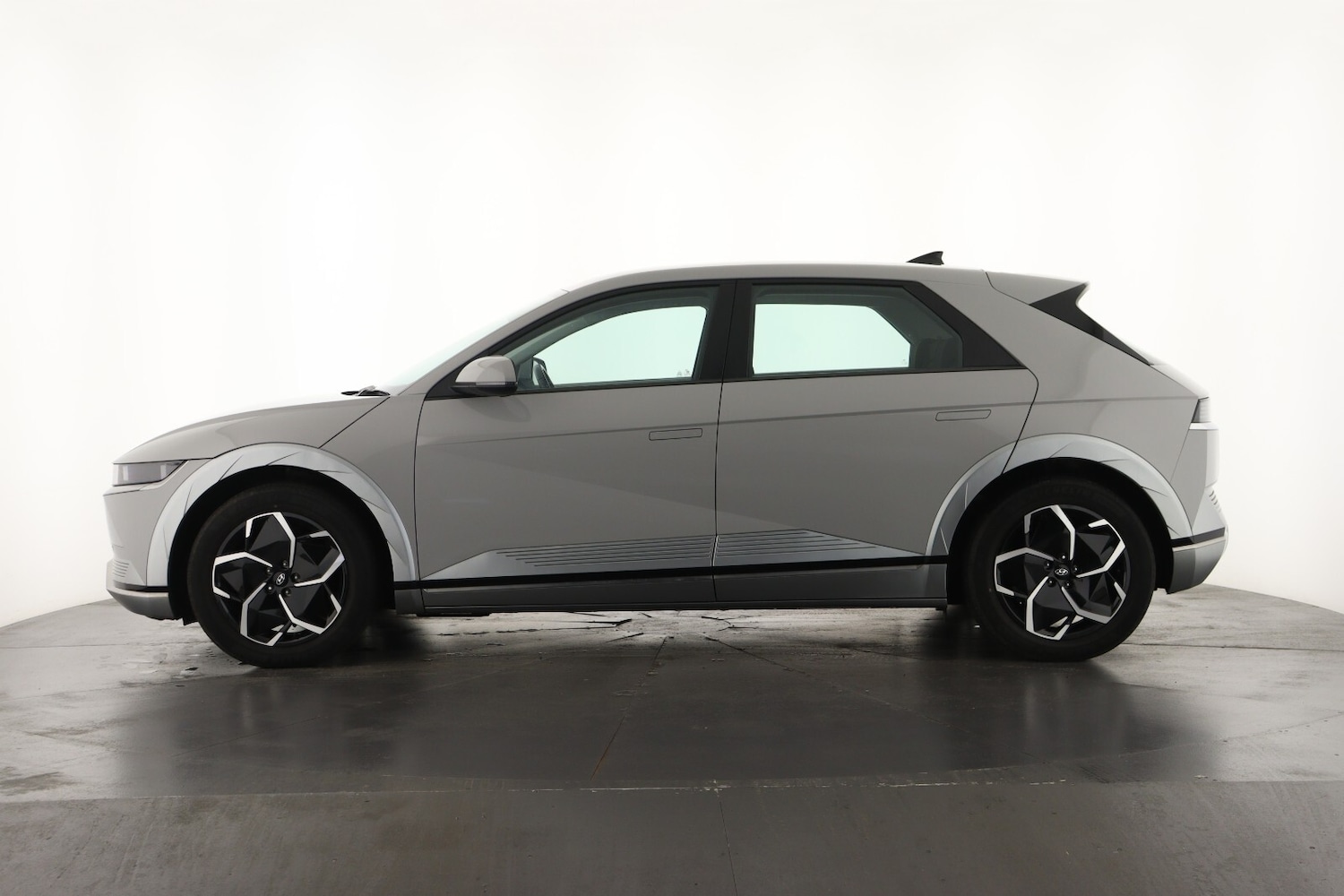 Used Hyundai IONIQ 5 2023 for sale - 76872945: Photo 8