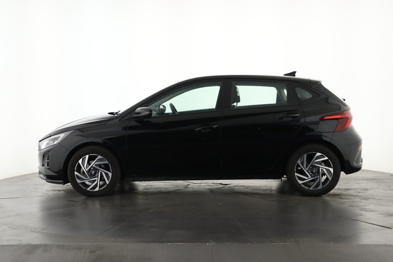 Used Hyundai i20 2024 for sale - 76871849: Photo 8