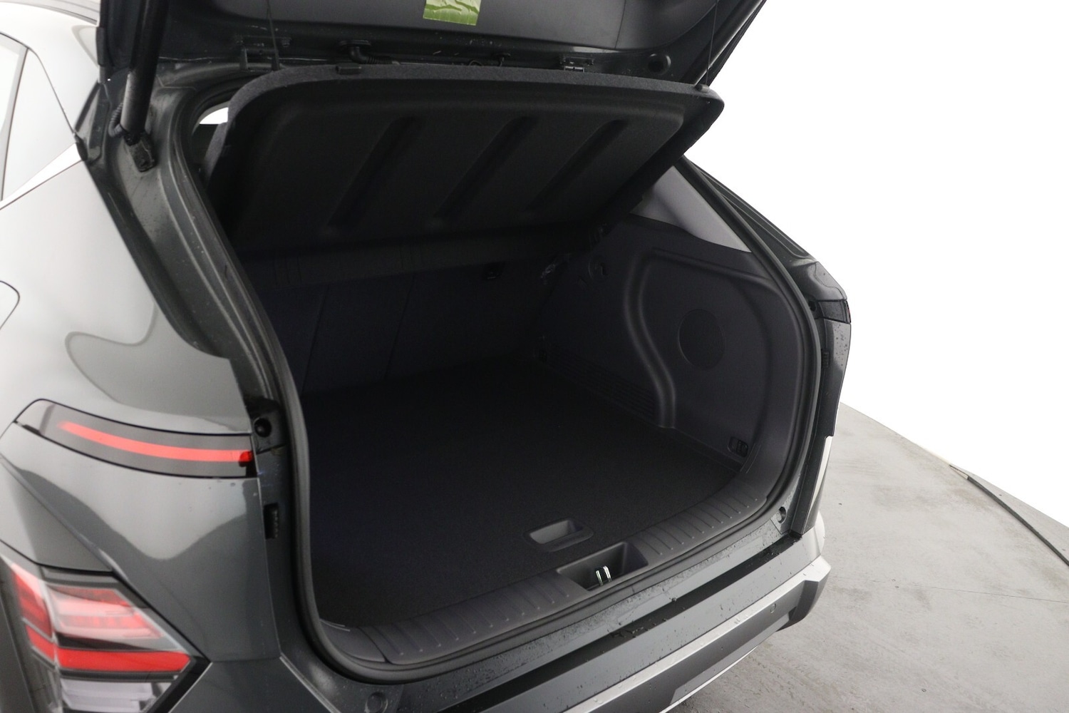 Used Hyundai KONA 2025 for sale - 76871967: Photo 9