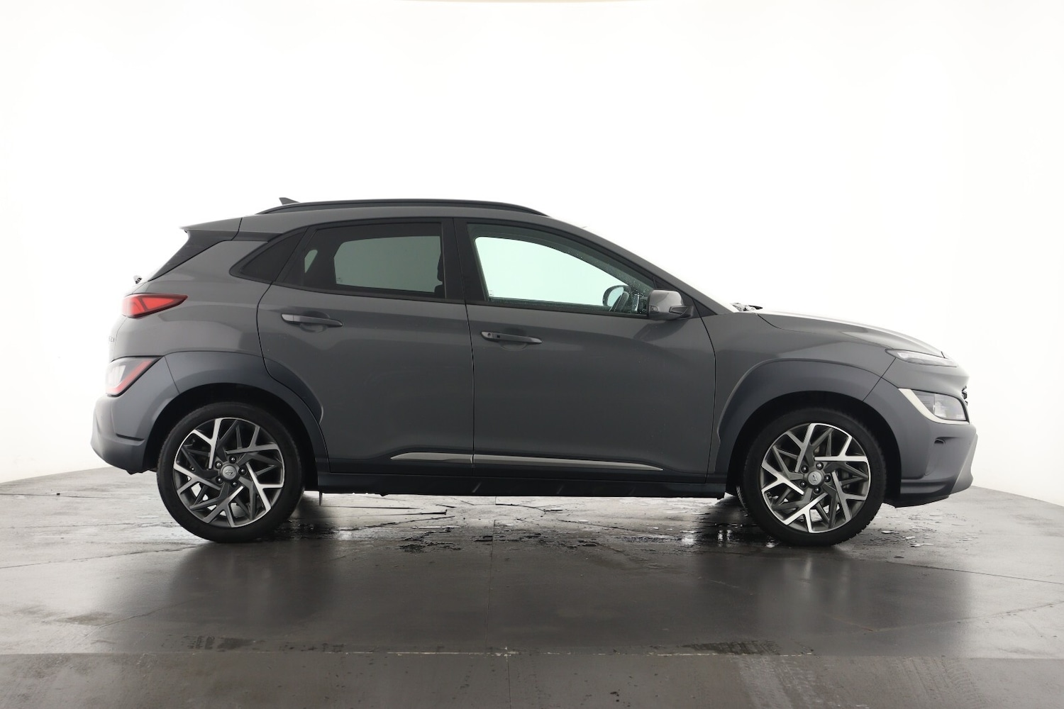 Used Hyundai KONA 2022 for sale - 76130828: Photo 5