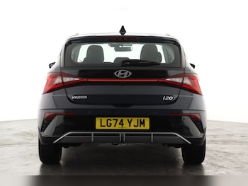 Used Hyundai i20 2024 for sale - 76332295: Photo
