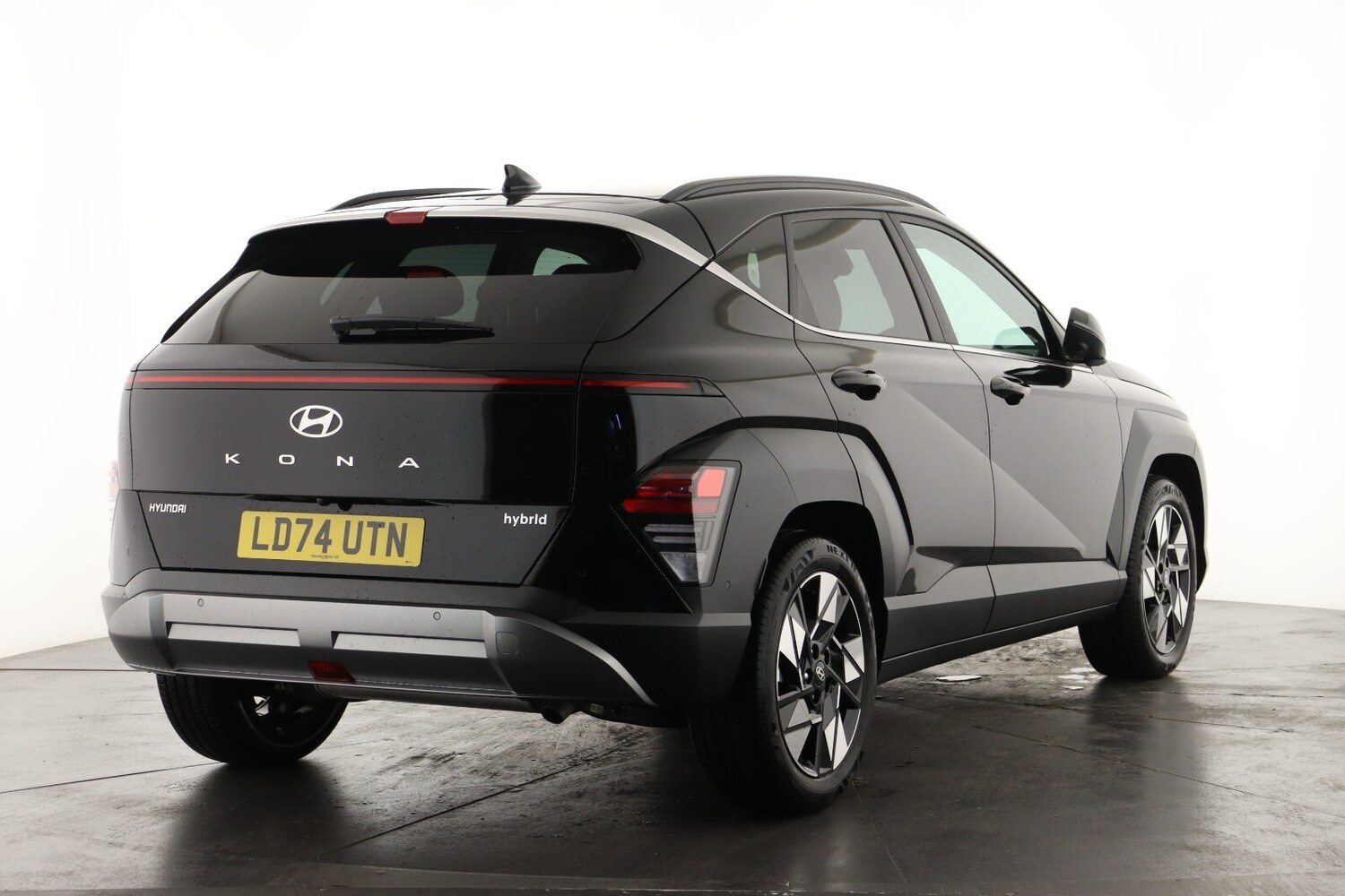 Used Hyundai KONA 2024 for sale - 75917046: Photo 3