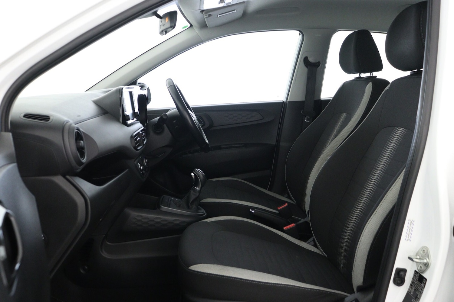 Used Hyundai i10 2022 for sale - 76873246: Photo 11