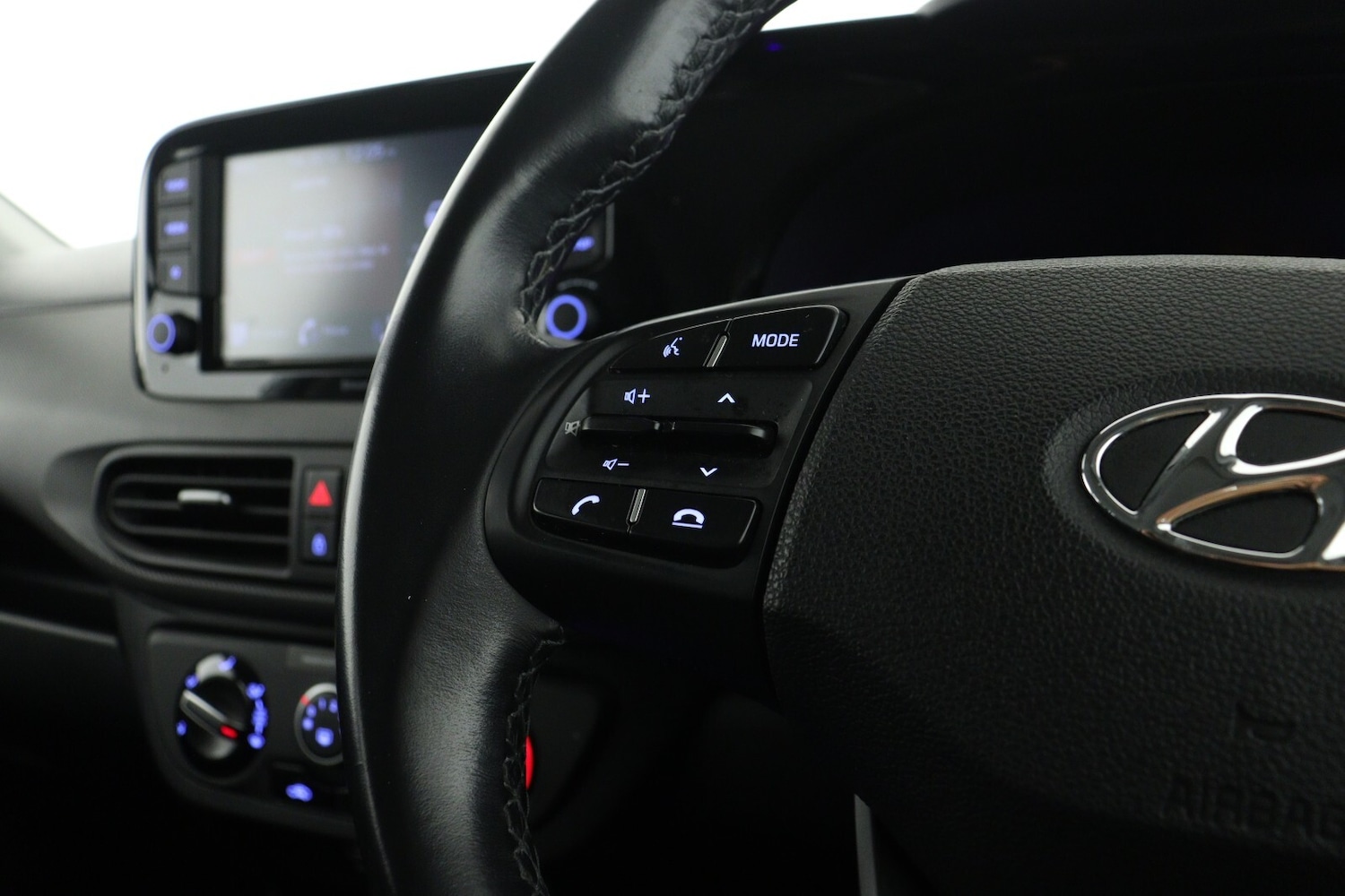 Used Hyundai i10 2022 for sale - 76873246: Photo 19