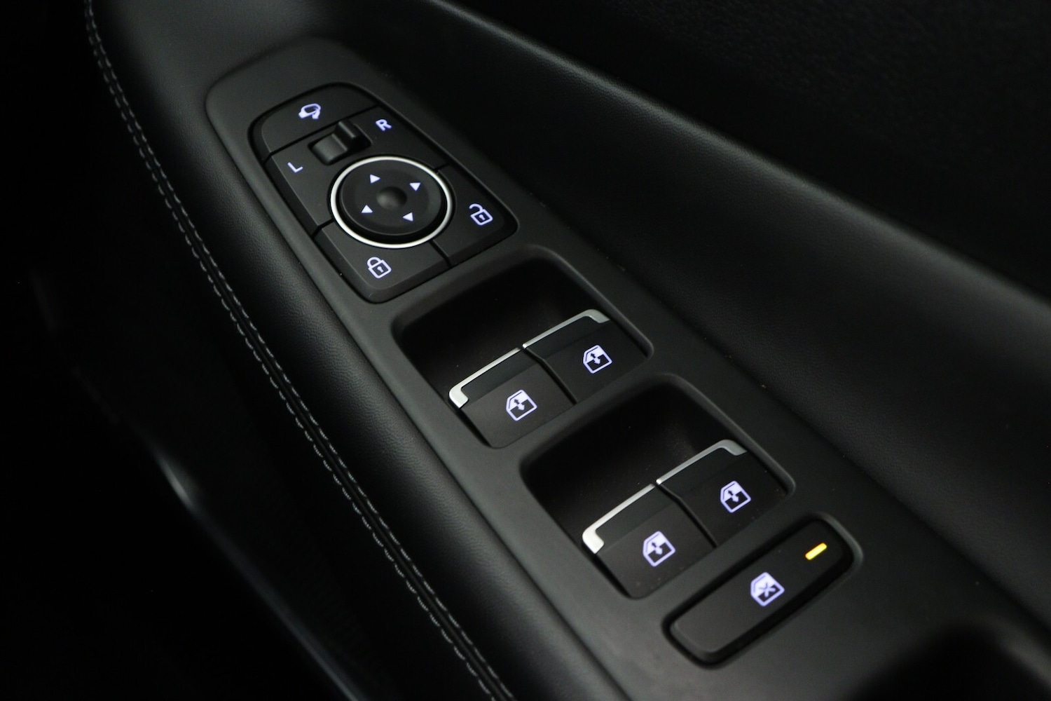 Used Hyundai Santa Fe 2022 for sale - 76037772: Photo 29