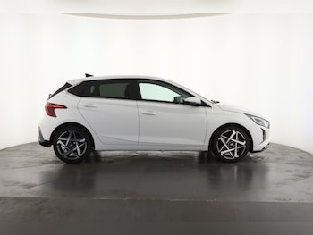 Used Hyundai i20 2023 for sale - 75776024: Photo