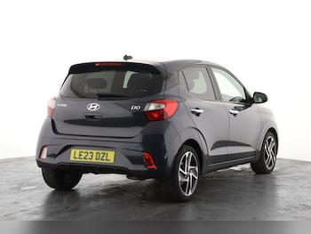 Used Hyundai i10 2023 for sale - 78074402: Photo