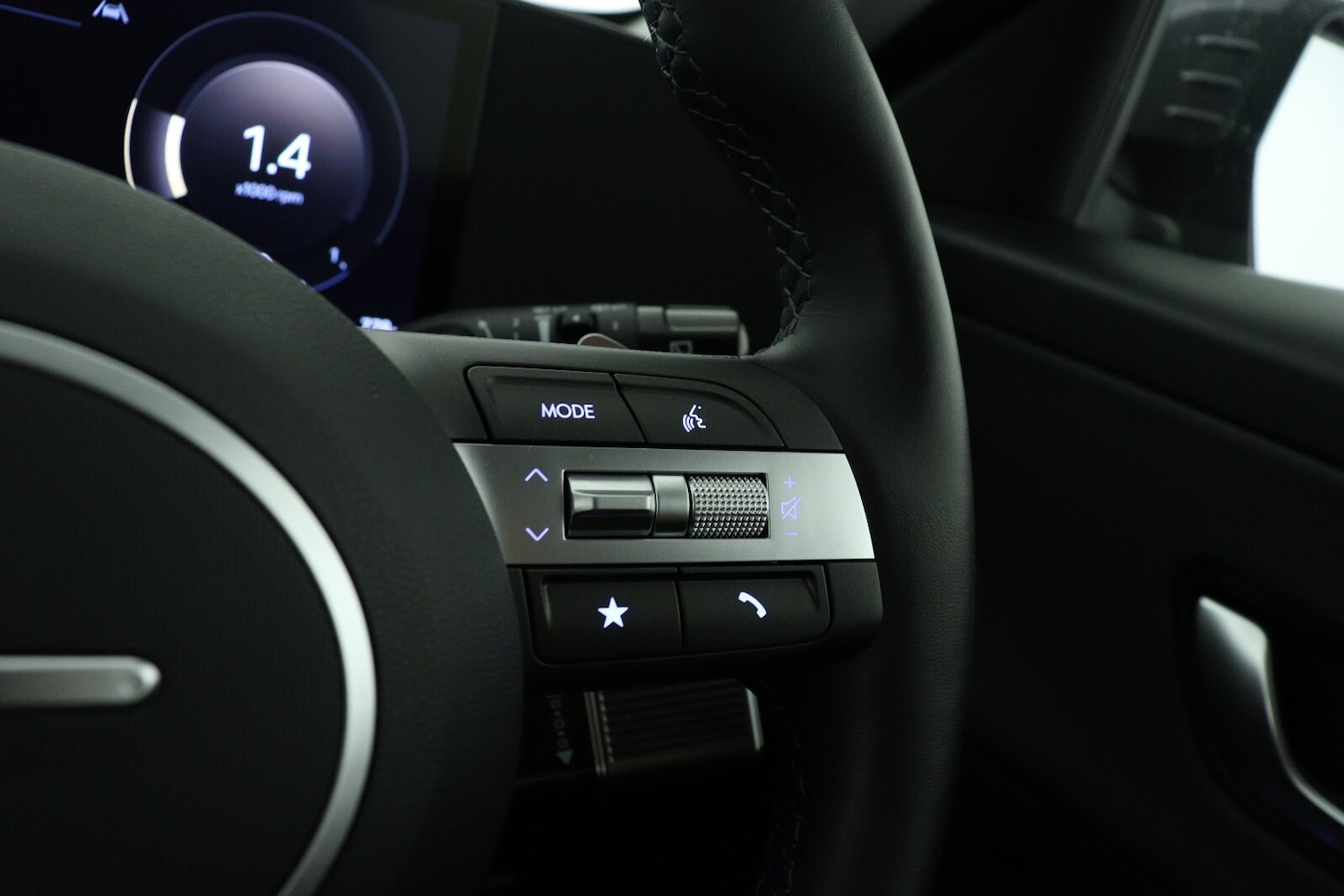 Used Hyundai KONA 2025 for sale - 76870168: Photo 24