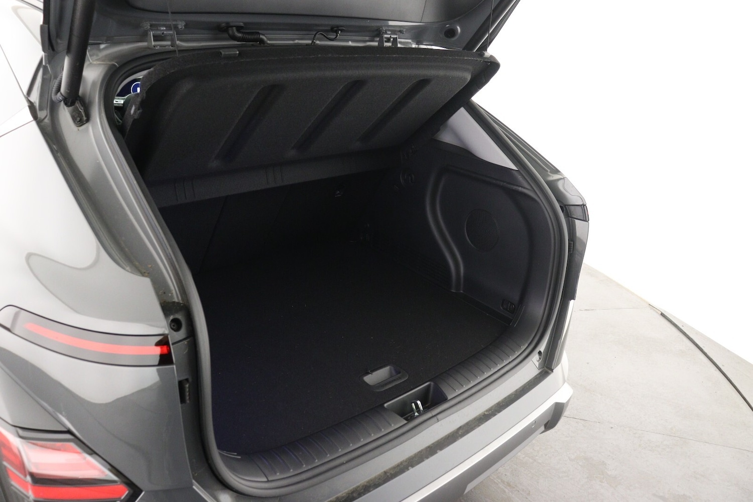 Used Hyundai KONA 2025 for sale - 76870168: Photo 9