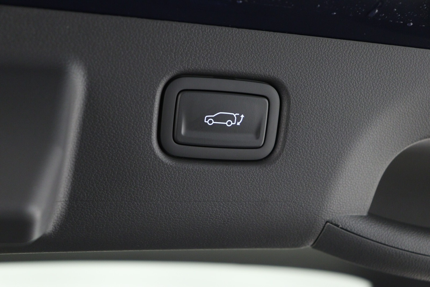 Used Hyundai KONA 2025 for sale - 76871968: Photo 10