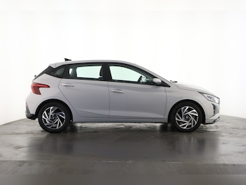 Used Hyundai i20 2024 for sale - 75972522: Photo