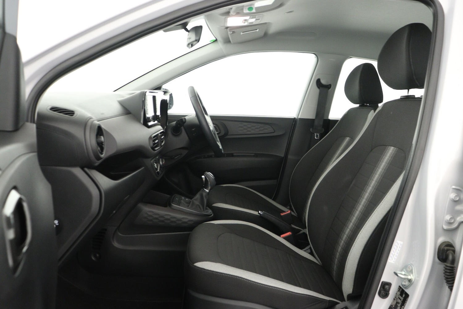 Used Hyundai i10 2024 for sale - 75967000: Photo 12