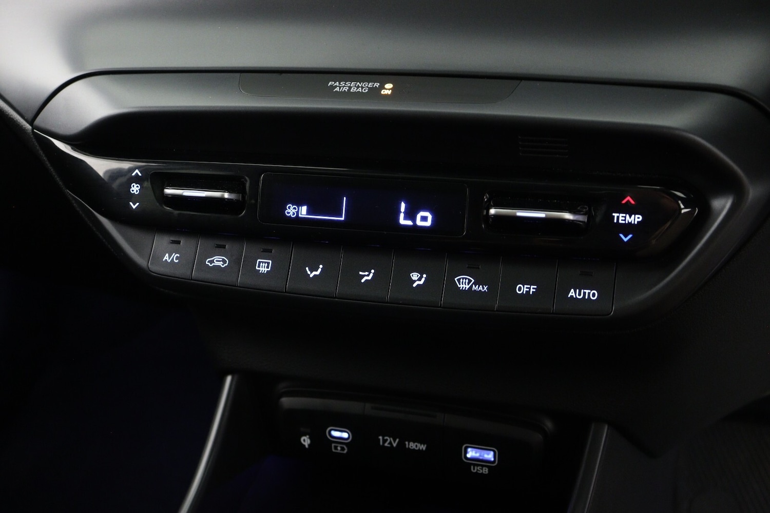 Used Hyundai BAYON 2024 for sale - 77013156: Photo 22