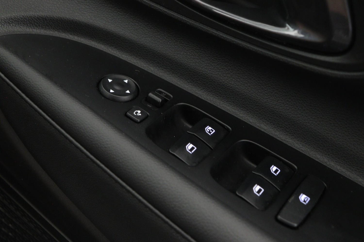 Used Hyundai BAYON 2024 for sale - 77013156: Photo 28