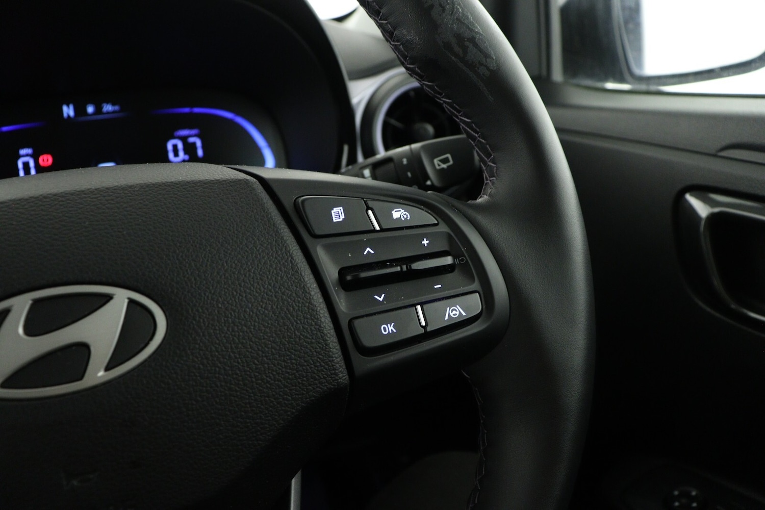 Used Hyundai i10 2024 for sale - 76874078: Photo 22