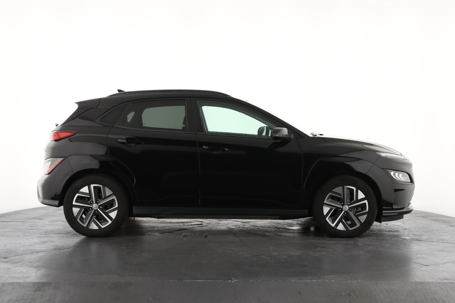 Used Hyundai KONA 2023 for sale - 77434882: Photo 5