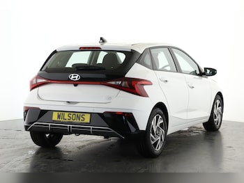 Used Hyundai i20 2024 for sale - 77855656: Photo