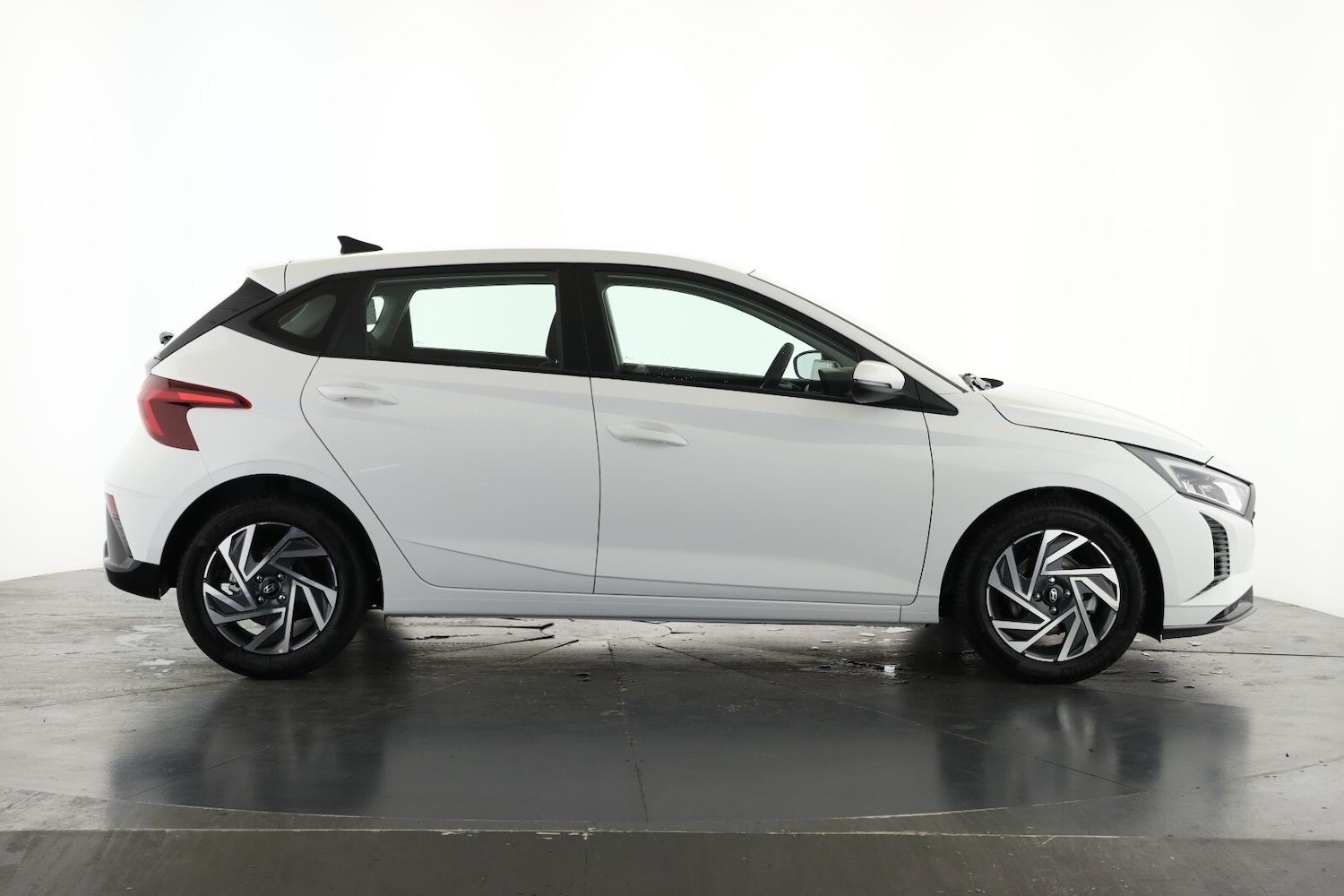 Used Hyundai i20 2024 for sale - 77855656: Photo 4