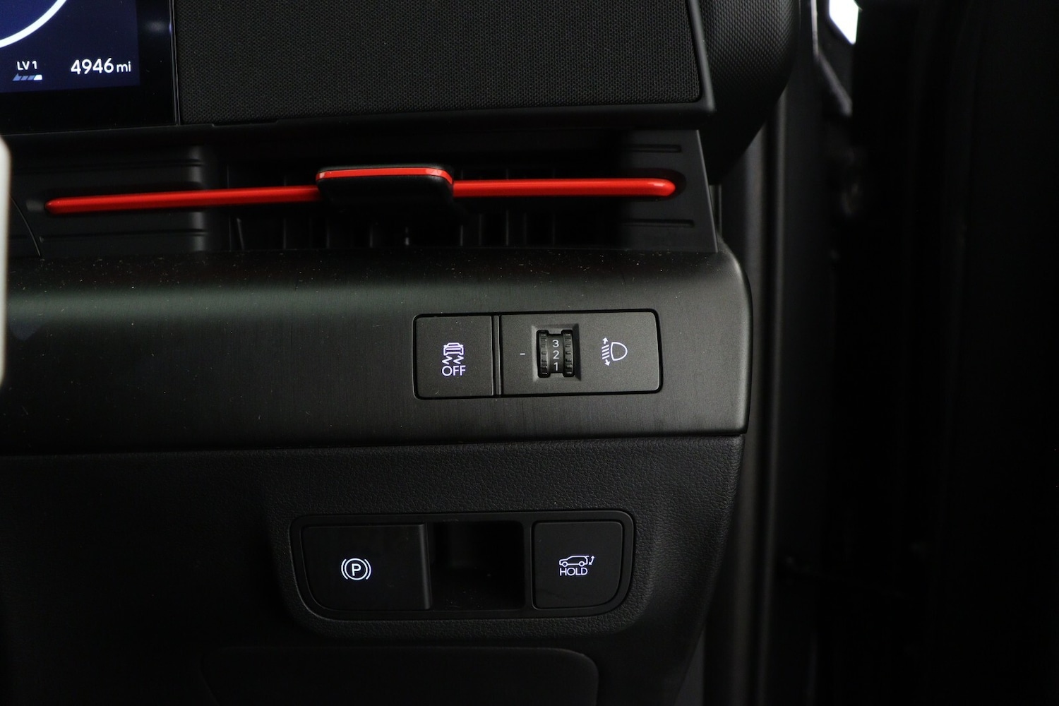 Used Hyundai KONA 2024 for sale - 76871945: Photo 24