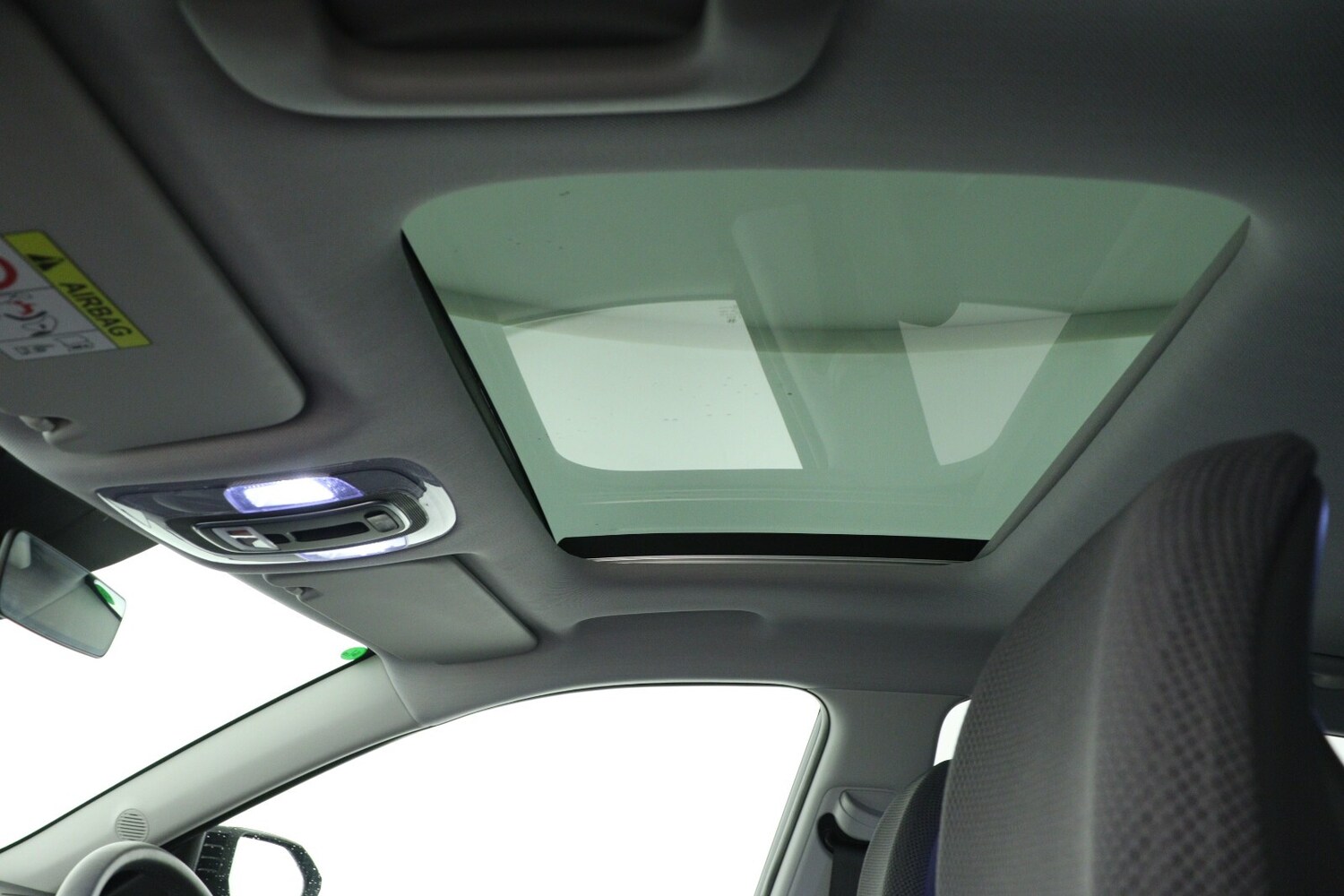 Used Hyundai KONA 2025 for sale - 76241626: Photo 13