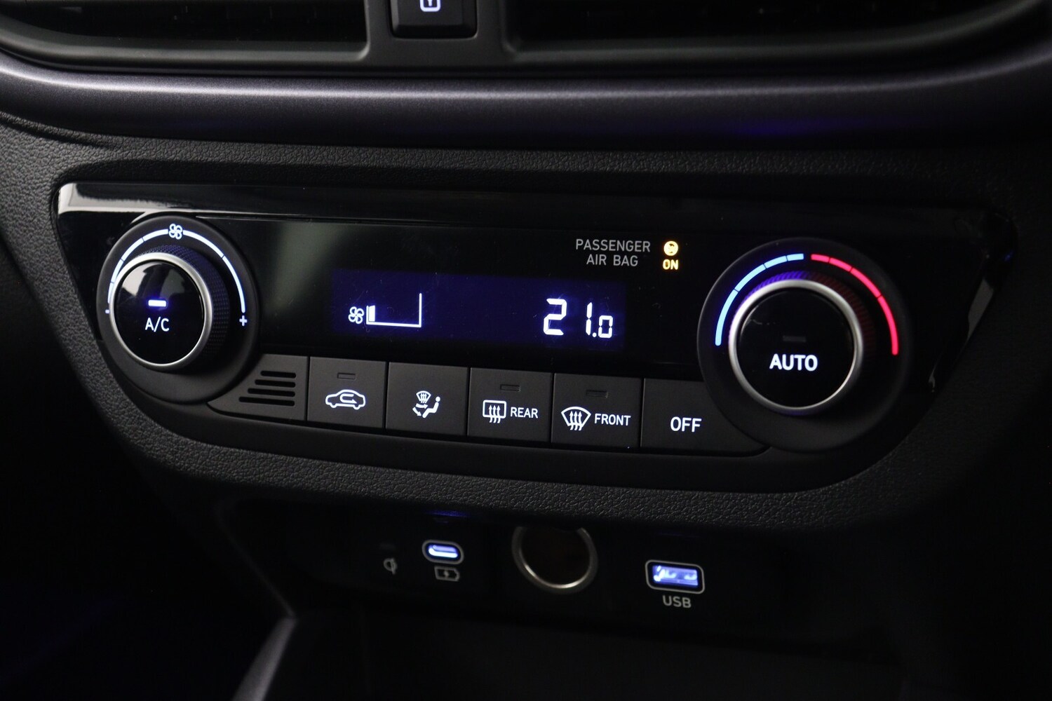 Used Hyundai i10 2024 for sale - 76870480: Photo 21