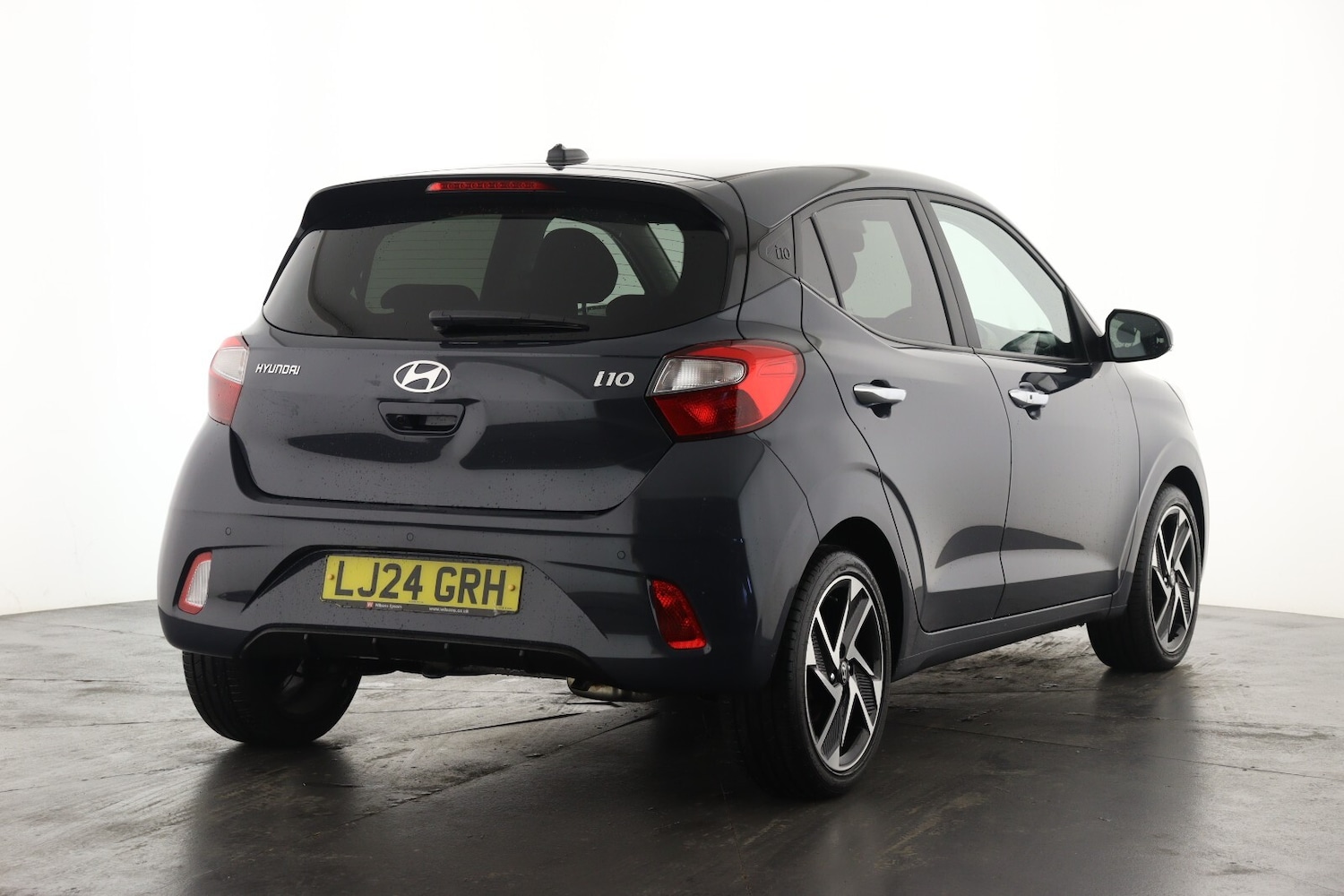 Used Hyundai i10 2024 for sale - 76870480: Photo 3