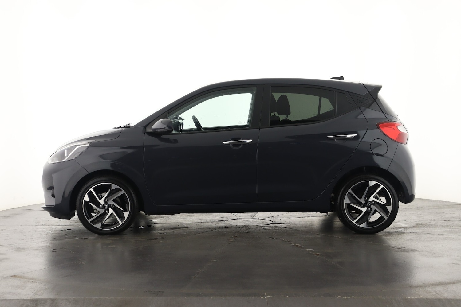 Used Hyundai i10 2024 for sale - 76870480: Photo 8