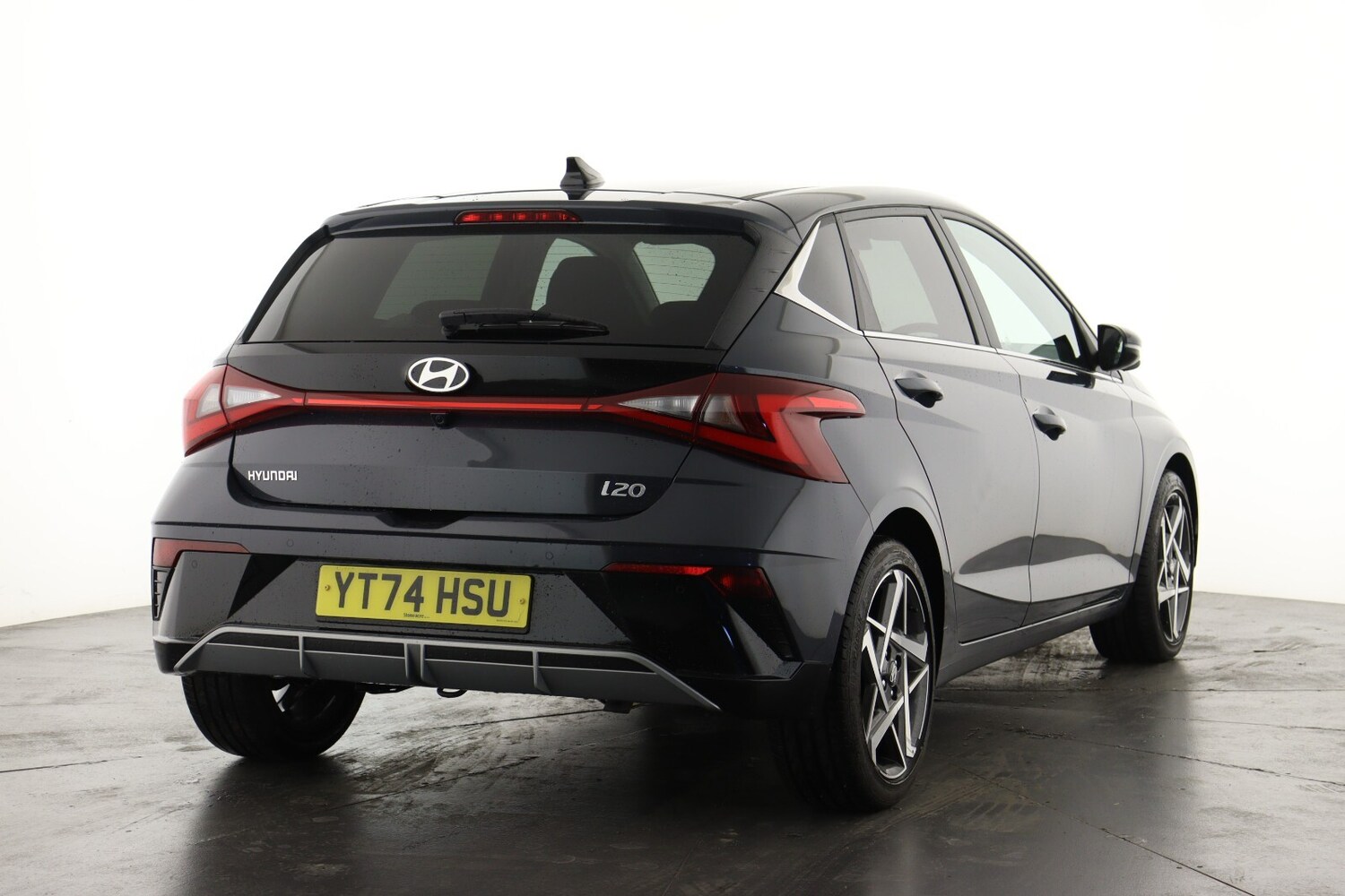 Used Hyundai i20 2024 for sale - 76140148: Photo 3