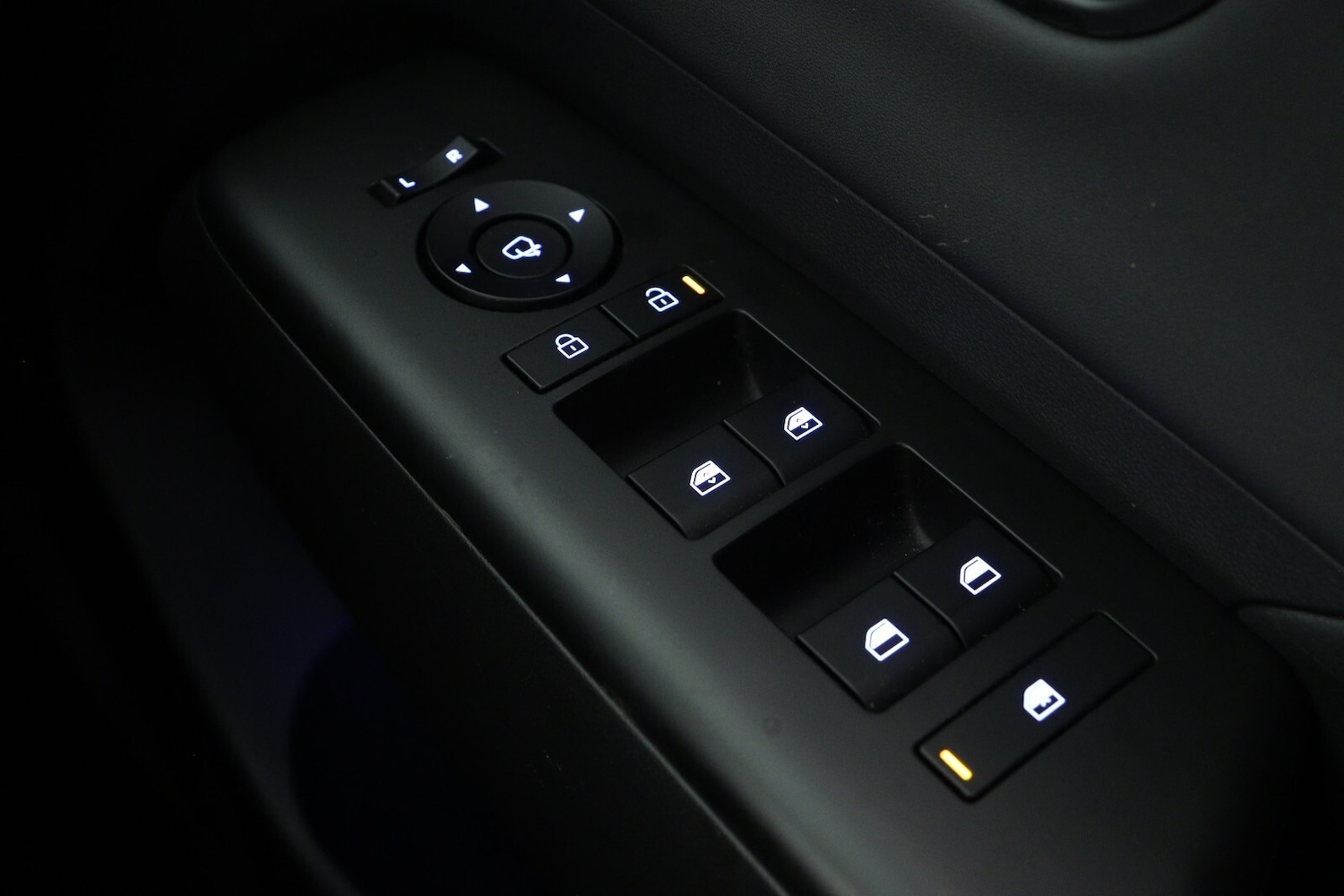 Used Hyundai KONA 2025 for sale - 76241502: Photo 30