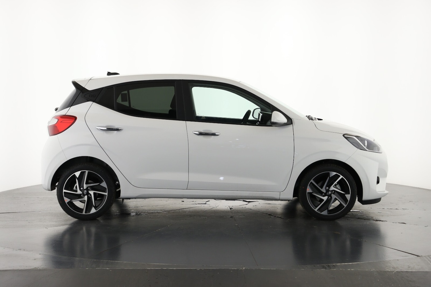 Used Hyundai i10 2025 for sale - 76960180: Photo 4