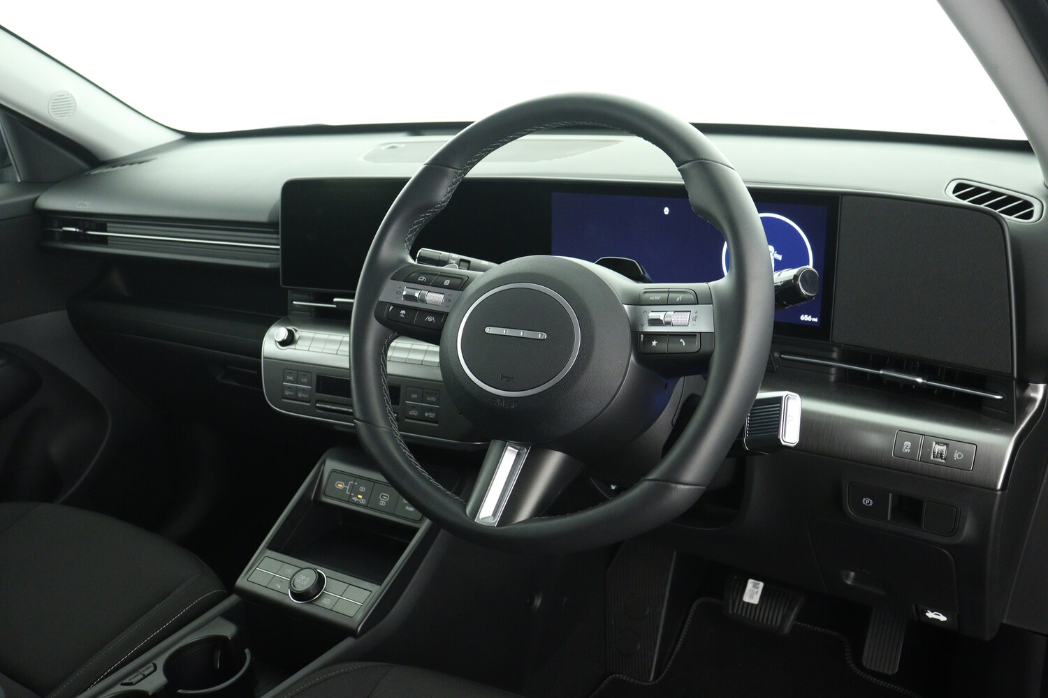 Used Hyundai KONA 2025 for sale - 76871828: Photo 15