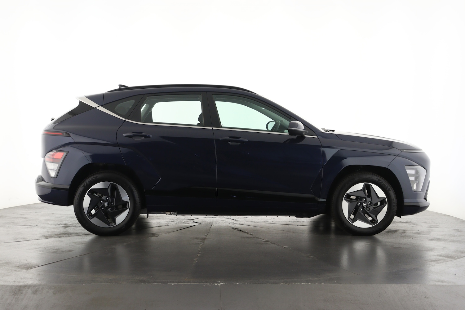 Used Hyundai KONA 2025 for sale - 76871828: Photo 5