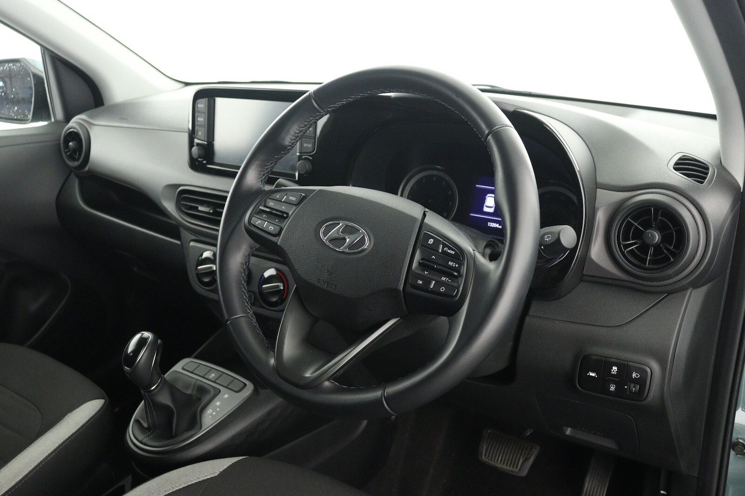 Used Hyundai i10 2023 for sale - 76116870: Photo 14