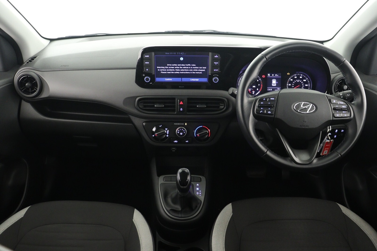 Used Hyundai i10 2023 for sale - 76116870: Photo 15