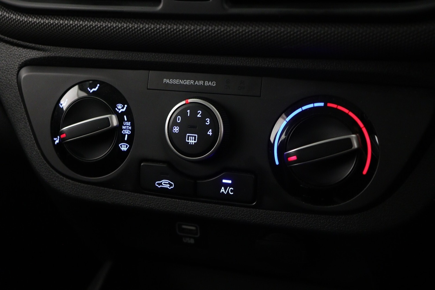 Used Hyundai i10 2023 for sale - 76116870: Photo 21