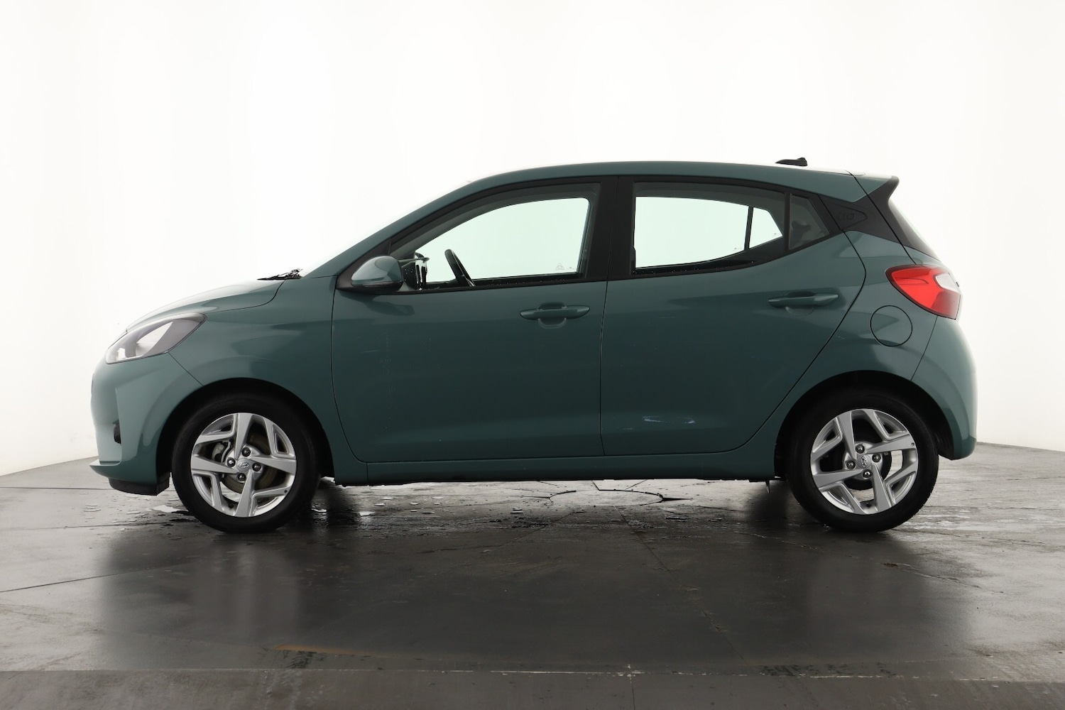 Used Hyundai i10 2023 for sale - 76116870: Photo 8