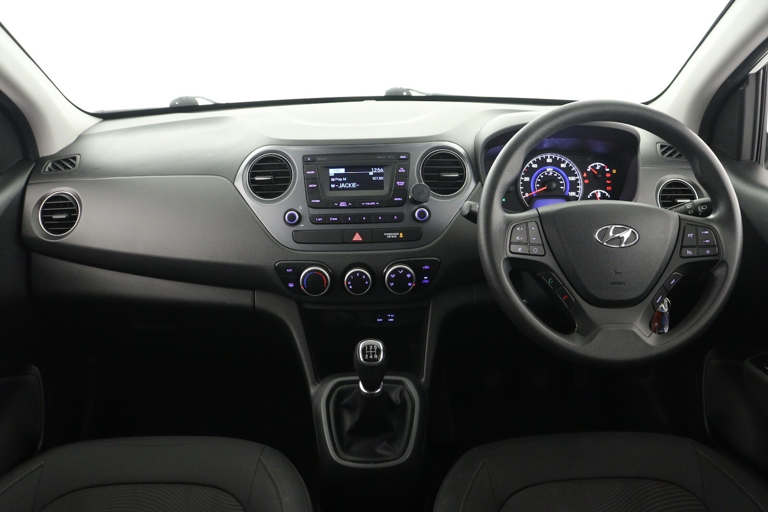 Used Hyundai i10 2017 for sale - 77339335: Photo 14
