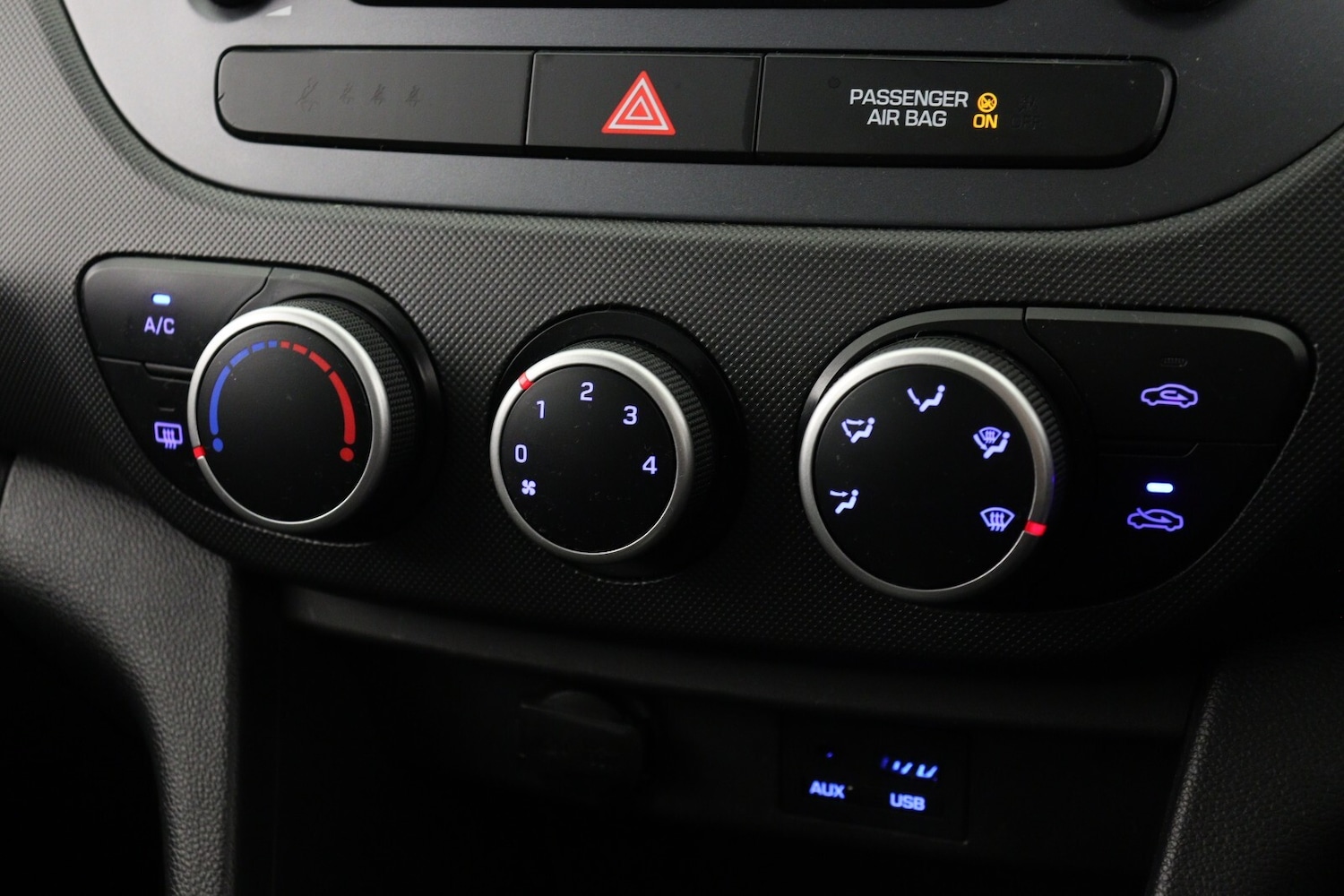 Used Hyundai i10 2017 for sale - 77339335: Photo 16