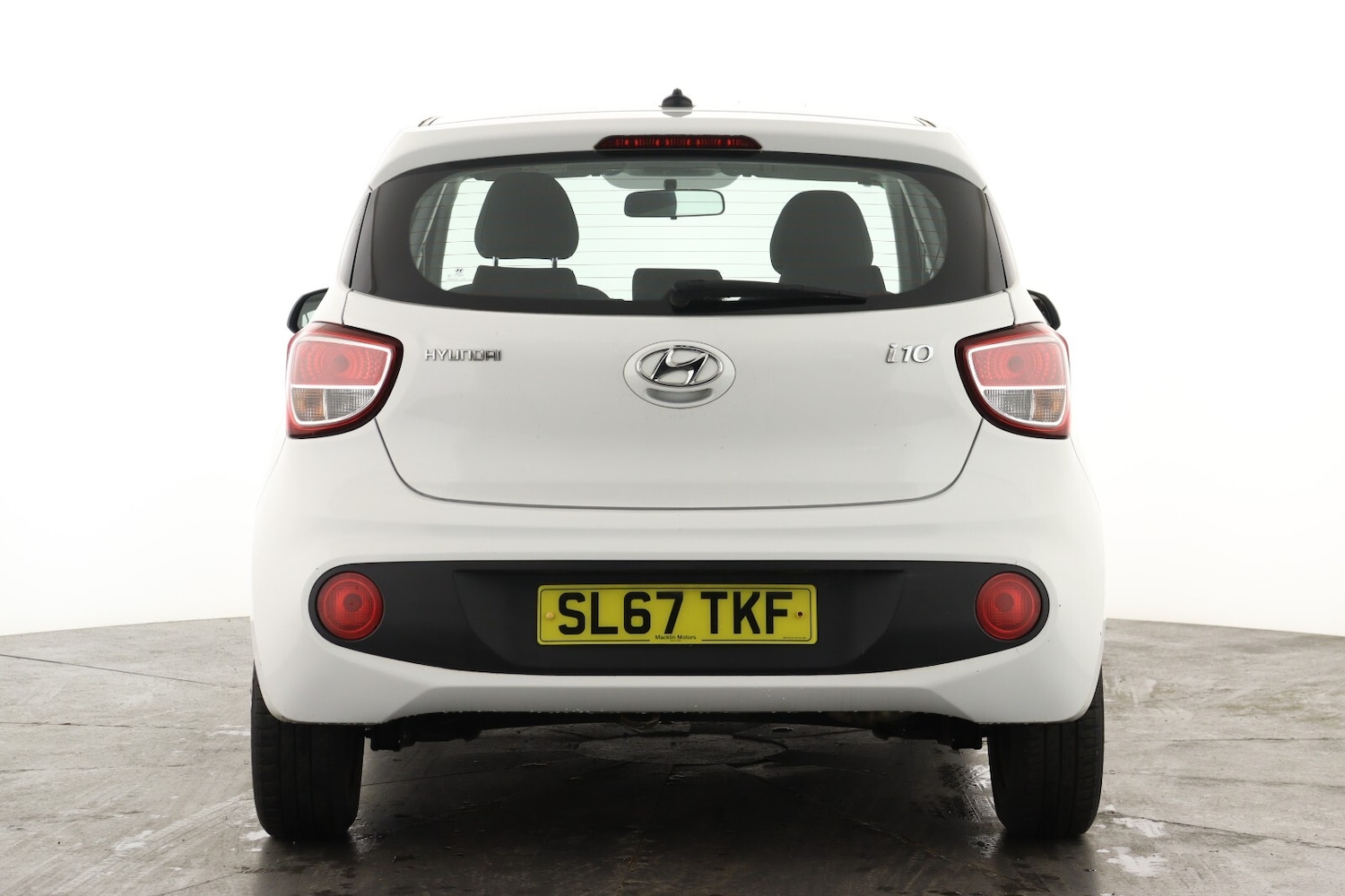 Used Hyundai i10 2017 for sale - 77339335: Photo 2
