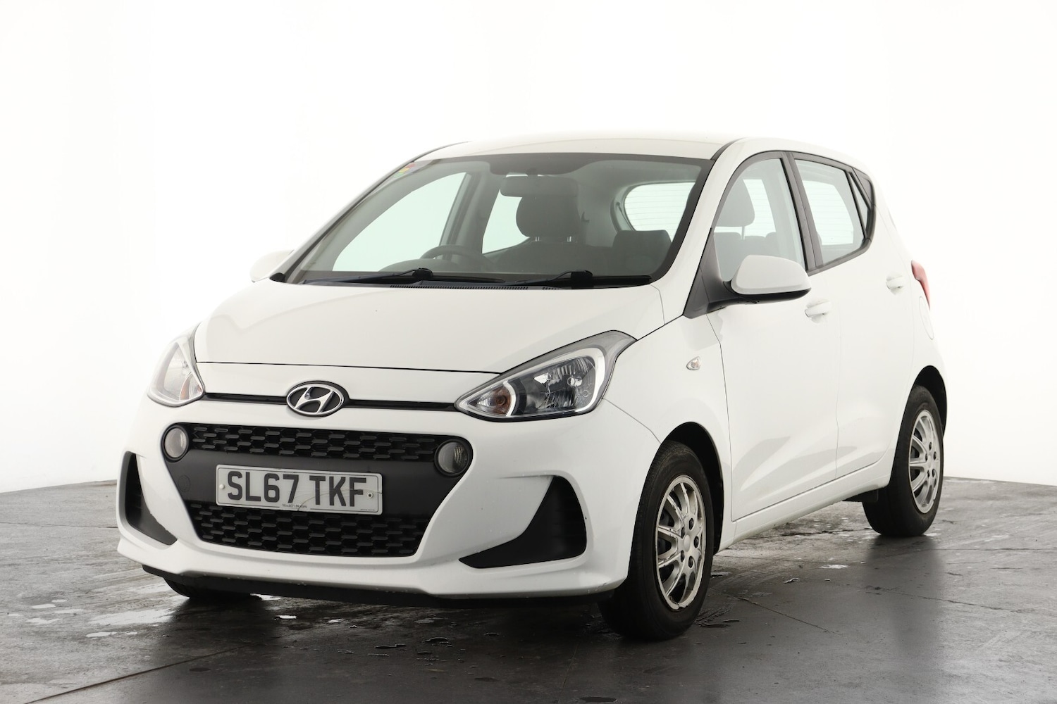 Used Hyundai i10 2017 for sale - 77339335: Photo 6