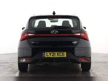 Used Hyundai i20 2021 for sale - 75980113: Photo 2