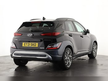 Used Hyundai KONA 2021 for sale - 76168652: Photo 3