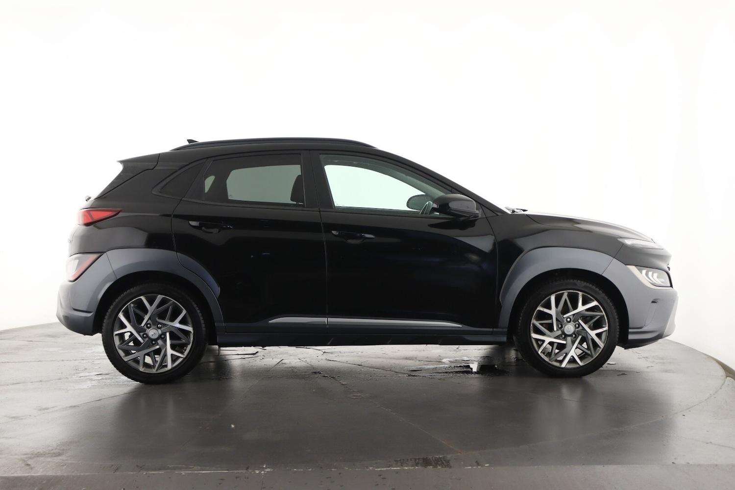 Used Hyundai KONA 2021 for sale - 76168652: Photo 5