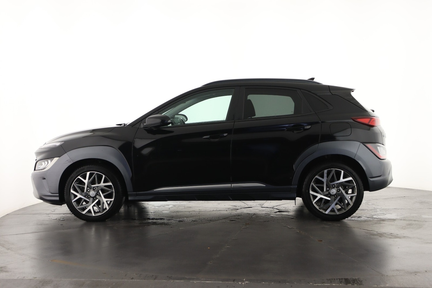 Used Hyundai KONA 2021 for sale - 76168652: Photo 8