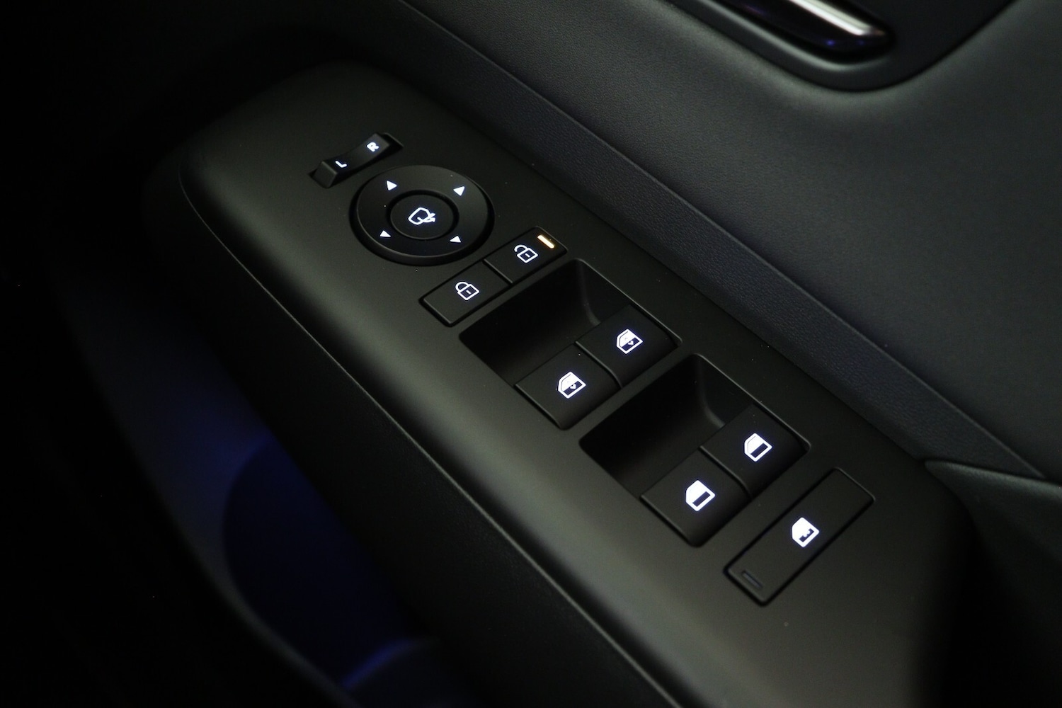 Used Hyundai KONA 2025 for sale - 77281056: Photo 32